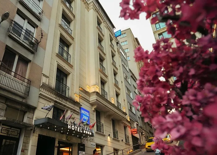 Hotel Trip Bosphorus Taksim 4*