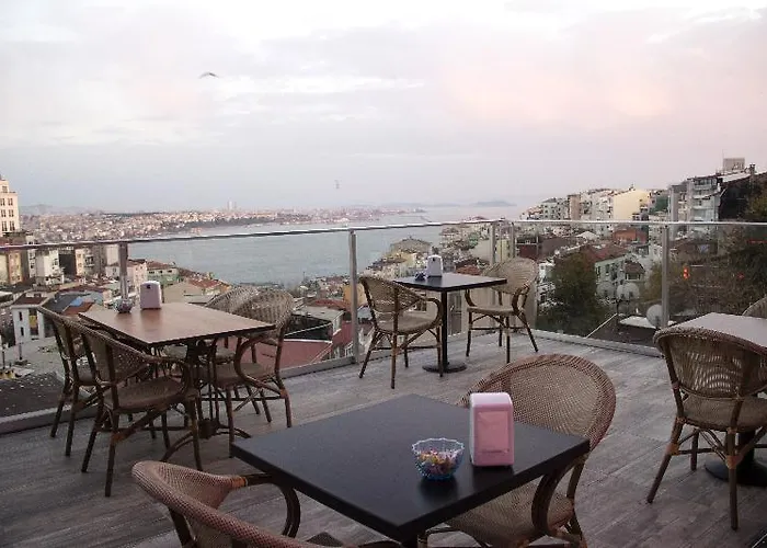 Hotel Trip Bosphorus Taksim 4*