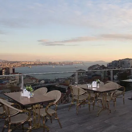 Hotel Trip Bosphorus Taksim 4*