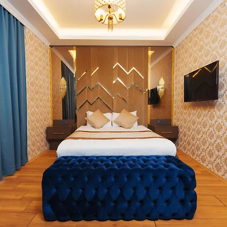 Hotel Trip Bosphorus Taksim 4*