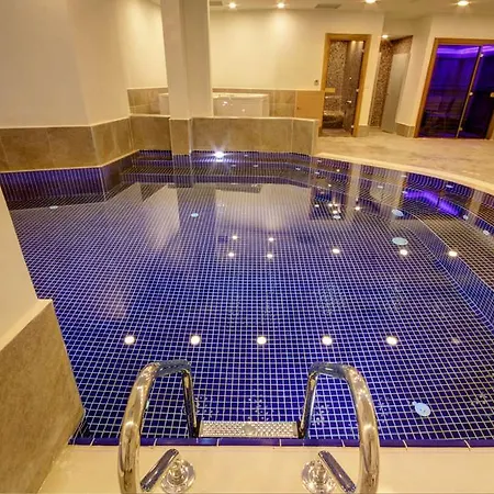 Trip Bosphorus Taksim Istambul